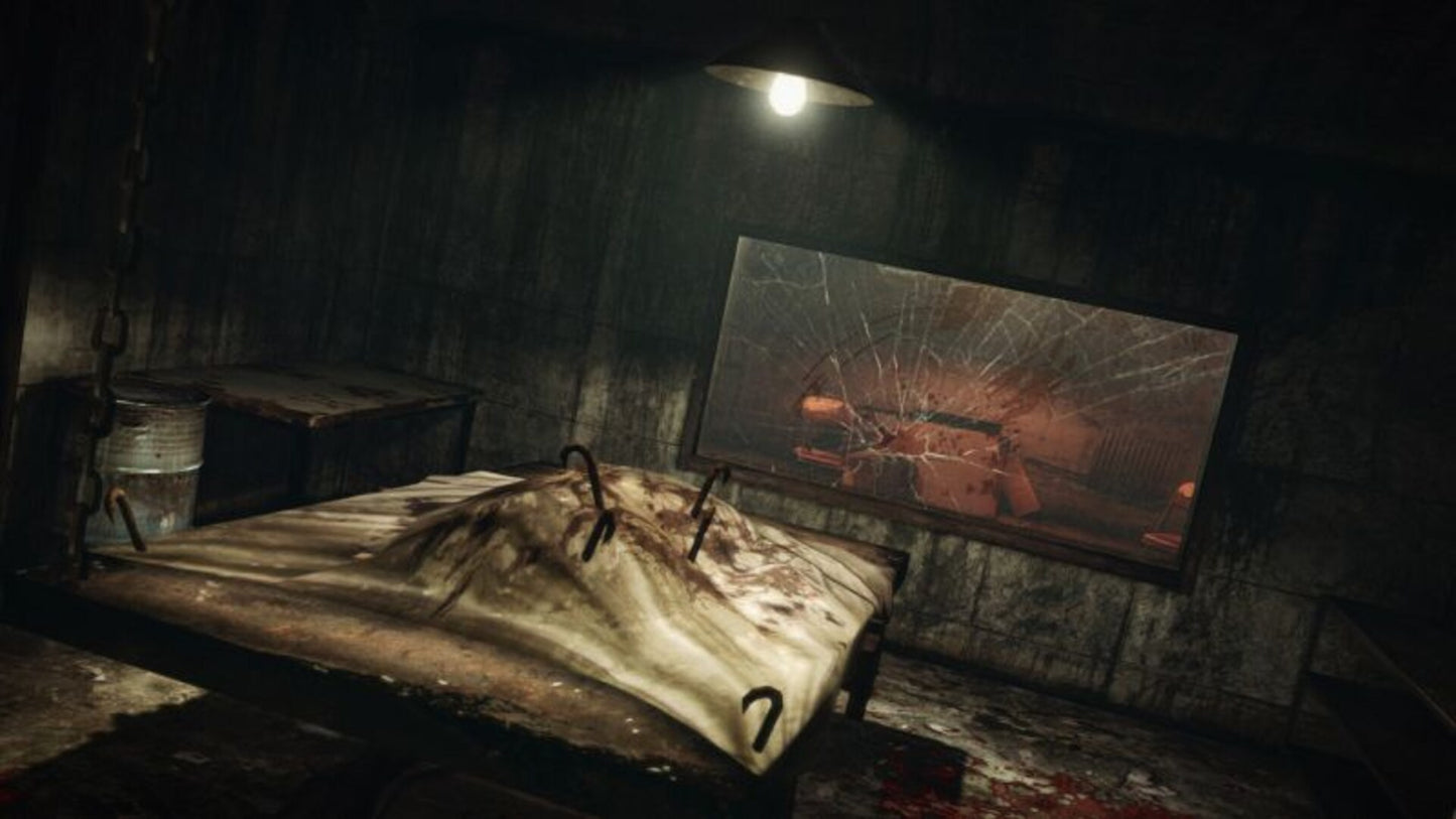 Resident Evil Revelations 2 Deluxe Edition Xbox Live Key GLOBAL  [Email/Instant Delivery]